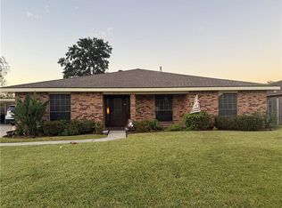 2725 Elm Lawn Dr, Marrero, LA 70072