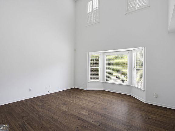 5th image of 4320 Pine Vista Blvd