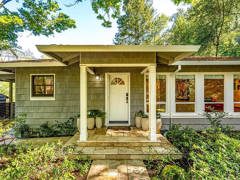 850 Conn Valley Rd — Photo 2