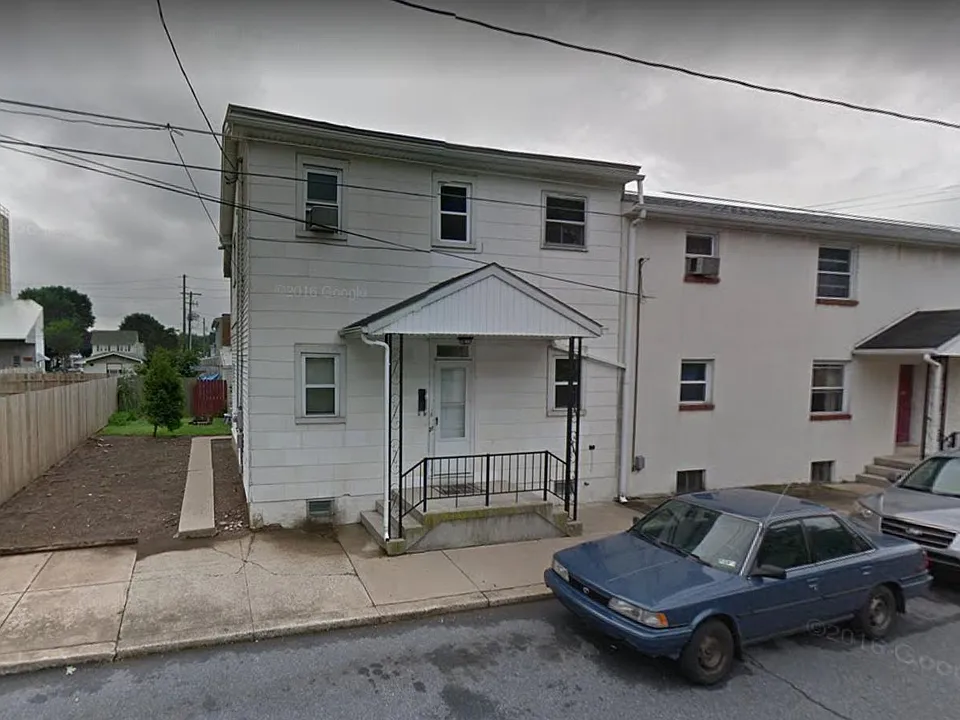 37 W Stiegel St