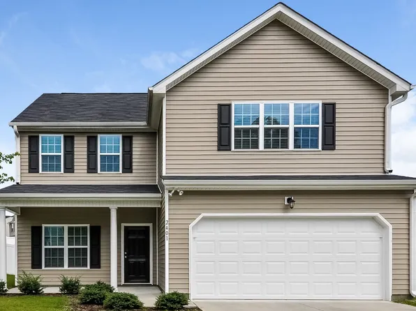 2401 King Malcolm Ln, Zebulon, NC 27597