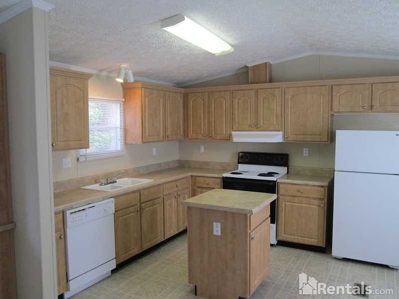 2nd image of 113 Flintlock Ln