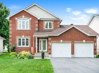 16 La Citadelle St, Russell, ON K0A1W0