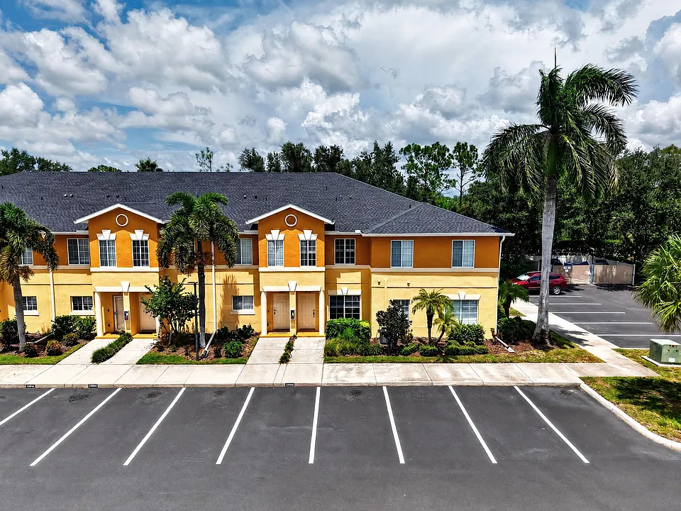 12928 Tigers Eye Dr