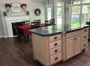 555 Maple St, David City, NE 68632