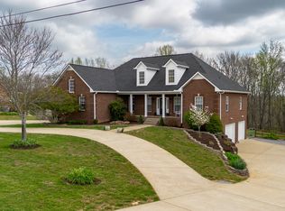 2060 Hickory Dr, Springfield, TN 37172