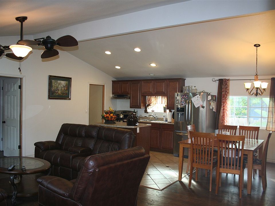 1st image of 3890 Sipes Ln Space 109