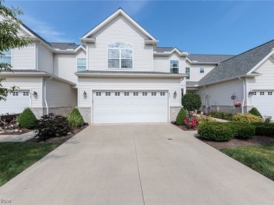 835 Wildberry Cir, Avon Lake, OH, 44012