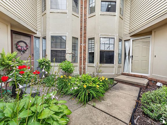 2nd image of 15696 Golfview Dr