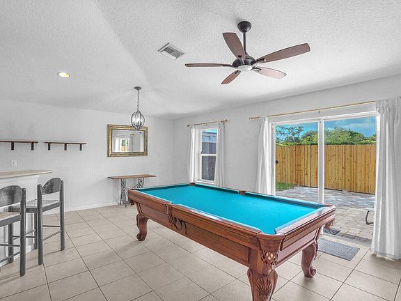 4th image of 5836 Azalea Circle