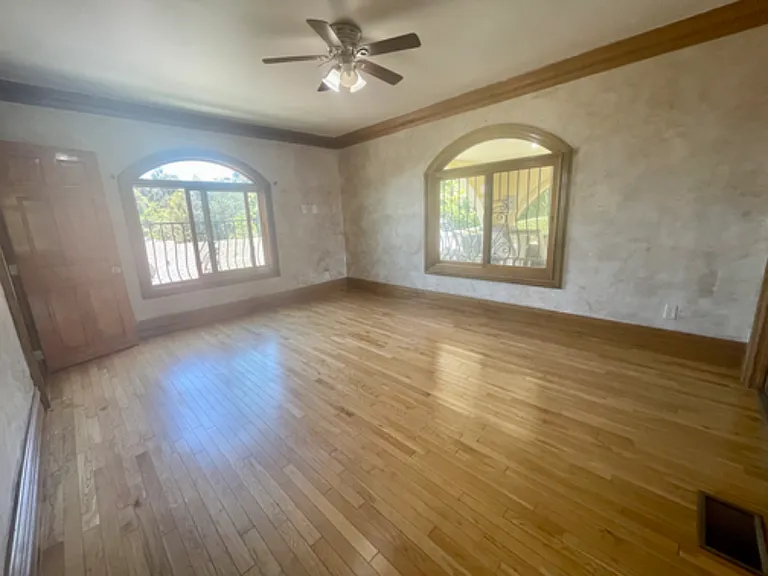 4266 Hillcrest Dr — Photo 19