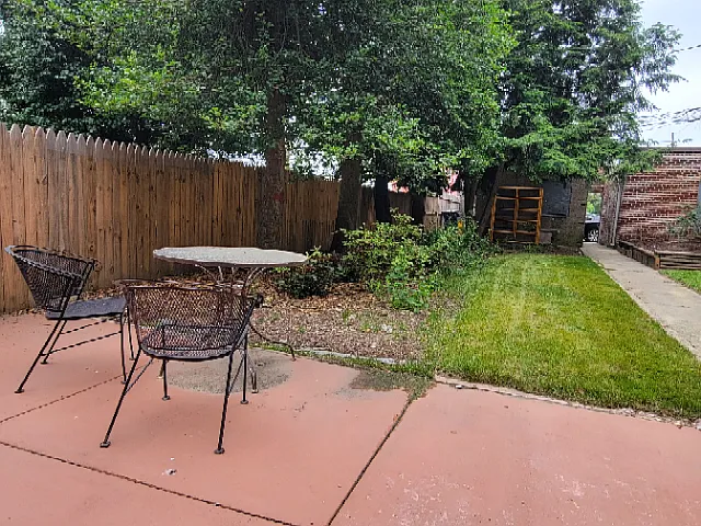 2742 Saint Paul St #C — Photo 12