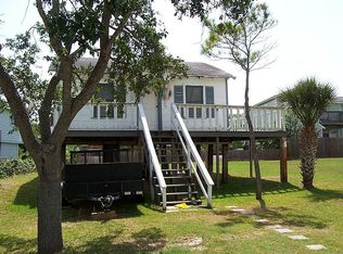 727 Narcissus Rd, Clear Lake Shores, TX 77565