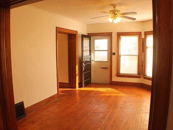 Living Room-L1.