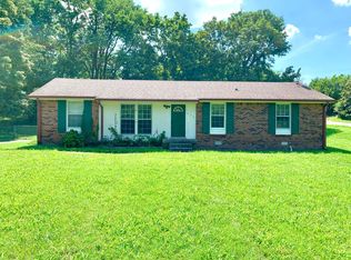 339 Lake Court Dr, Clarksville, TN 37043
