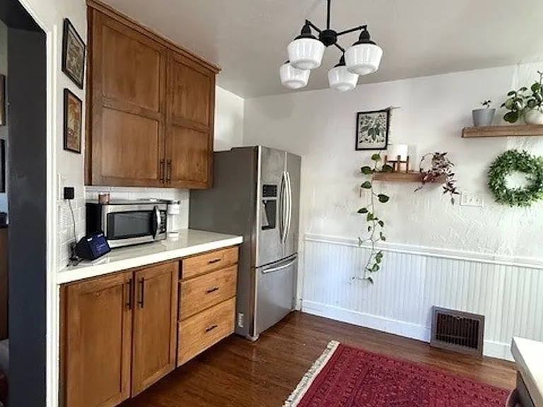 2324 S Jefferson St — Photo 9