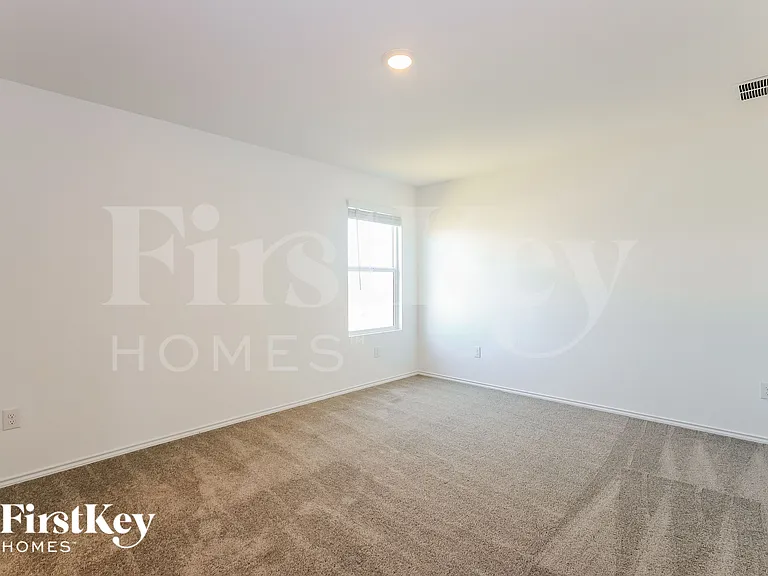 6611 Scarecrow Way — Photo 7