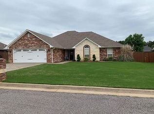 2914 Silver Maple Ln, Poteau, OK 74953
