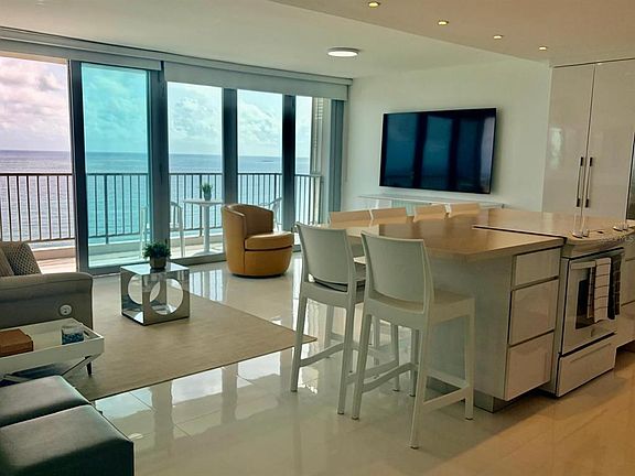 2nd image of 4745 Isla Verde Ave #17F
