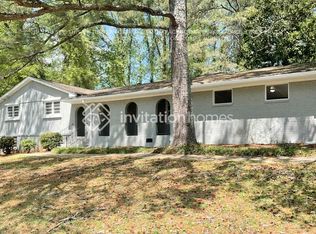 7185 Cane Leaf Dr, Fairburn, GA 30213