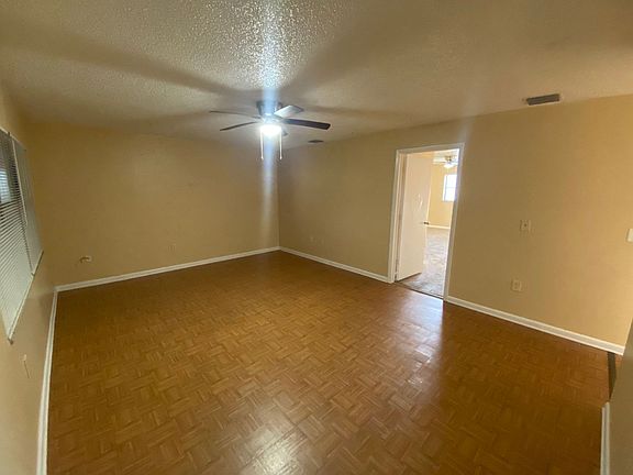 5th image of 3491 62nd Ave N #202
