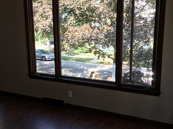 5th image of 811 Bird Ave APT 1