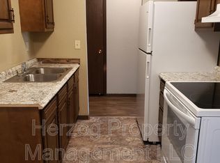 304 Kenwood Dr #104, Alexandria, MN 56308