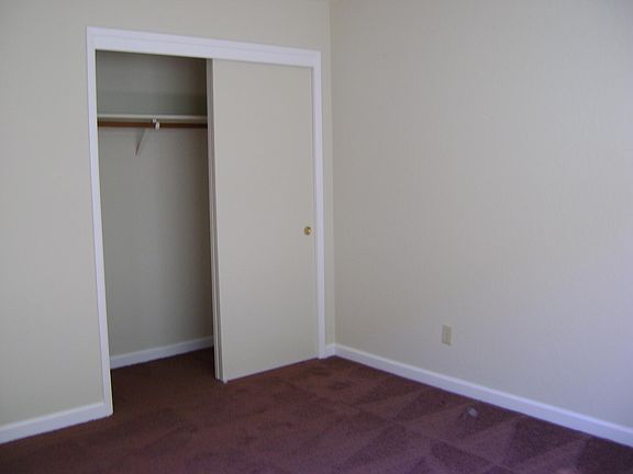 4th image of 376 College Ave APT 3