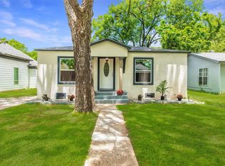 427 W Hull St, Denison, TX 75020