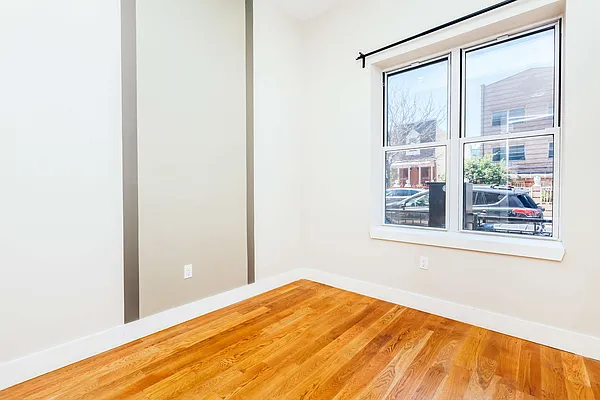 Rented by Nooklyn NYC LLC | media 1