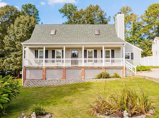 4024 Farm Field Dr, Chester, VA 23831