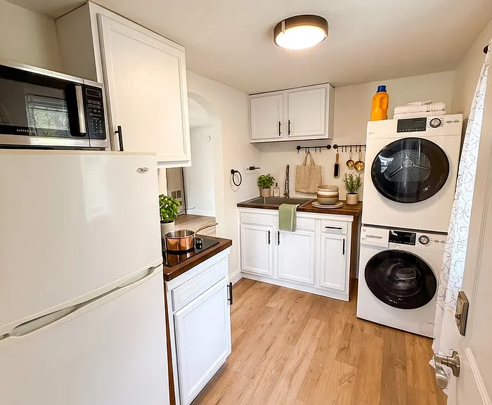 1806 Crescent Ave #UPPER — Photo 1