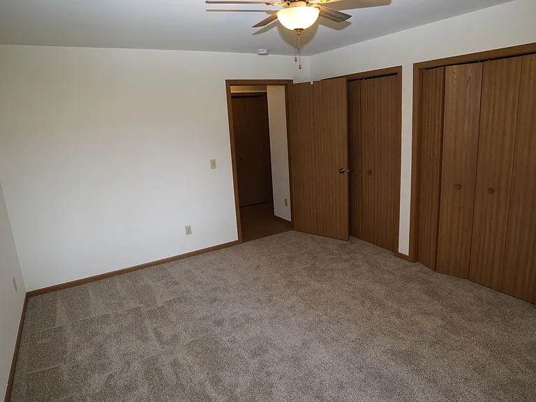 254 Strangeway Ave — Photo 8