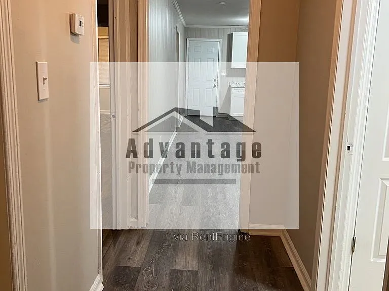1618 Patricia Dr — Photo 10