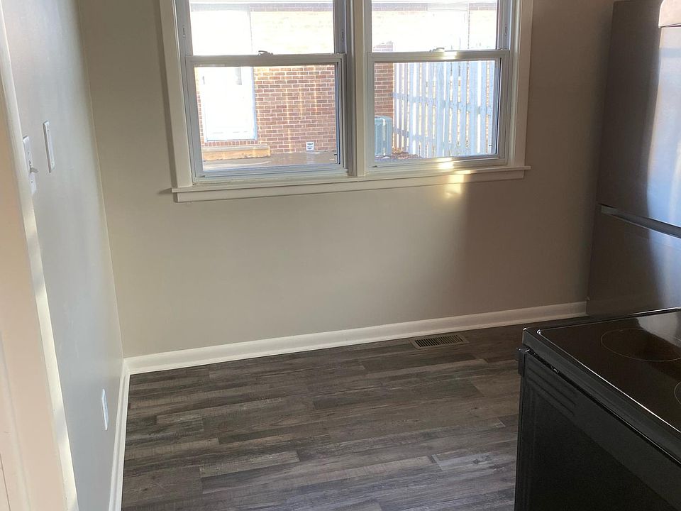 1st image of 2170A E Division St #A