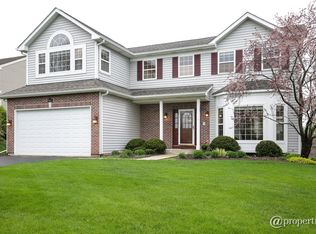 947 Village Rd, Crystal Lake, IL 60014