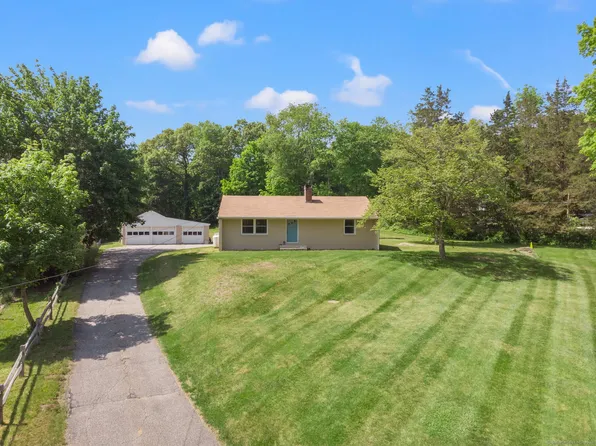 81 South Kent Road, New Milford, CT 06755
