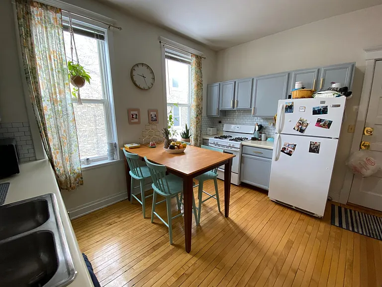 1434 N Greenview Ave #2R — Photo 6