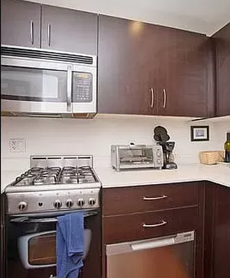 Rented by Living New York | media 38