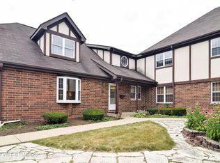 437 W Saint Charles Rd, Elmhurst, IL 60126