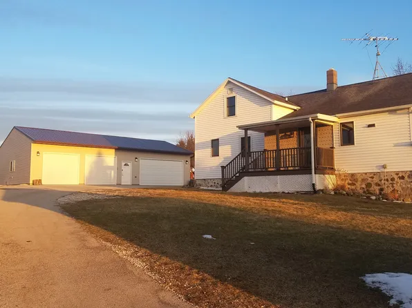 14125 Moraine Rd, Kiel, WI 53042