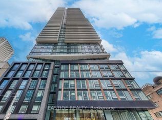89 Church St #810, Toronto, ON M5C 0B7