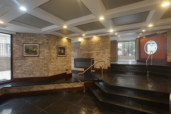 Rented by Manhattan Skyline | media 7