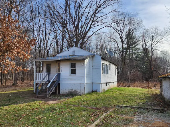 53551 A Ave, Three Rivers, MI 49093