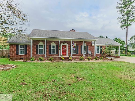 5th image of 404 Paxton Pl