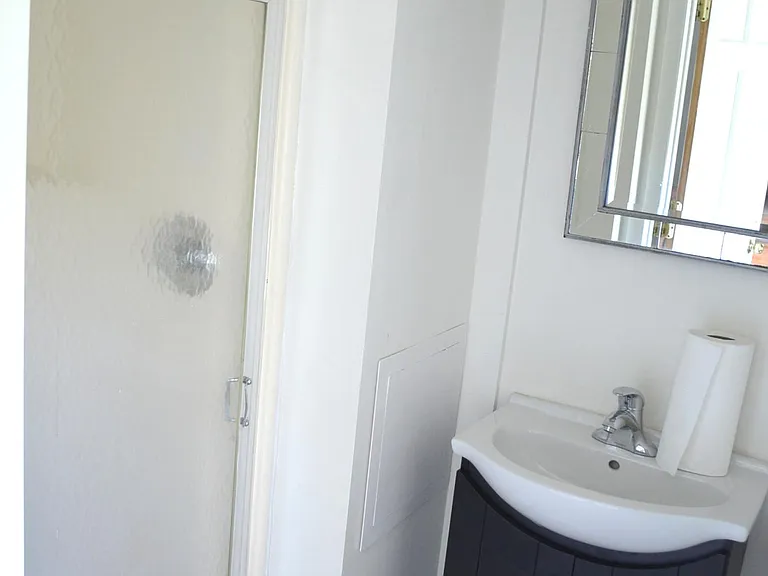 20 Hickory St — Photo 7