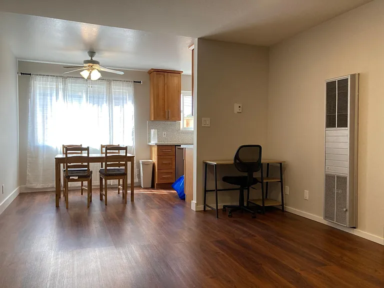 1691 Ontario Dr #3 — Photo 46