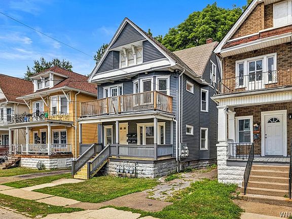 3rd image of 36 Geary St
