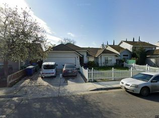 1349 El Cajon Ln, Los Banos, CA 93635