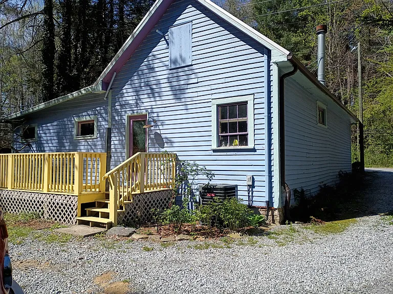 2622 Greenville Hwy — Photo 4